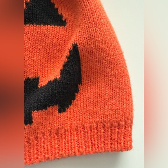 Kids Knitted Pumpkin Hat - Picture 5 of 8